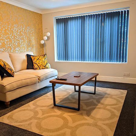 דונקסטר Racecourse Apartment מראה חיצוני תמונה